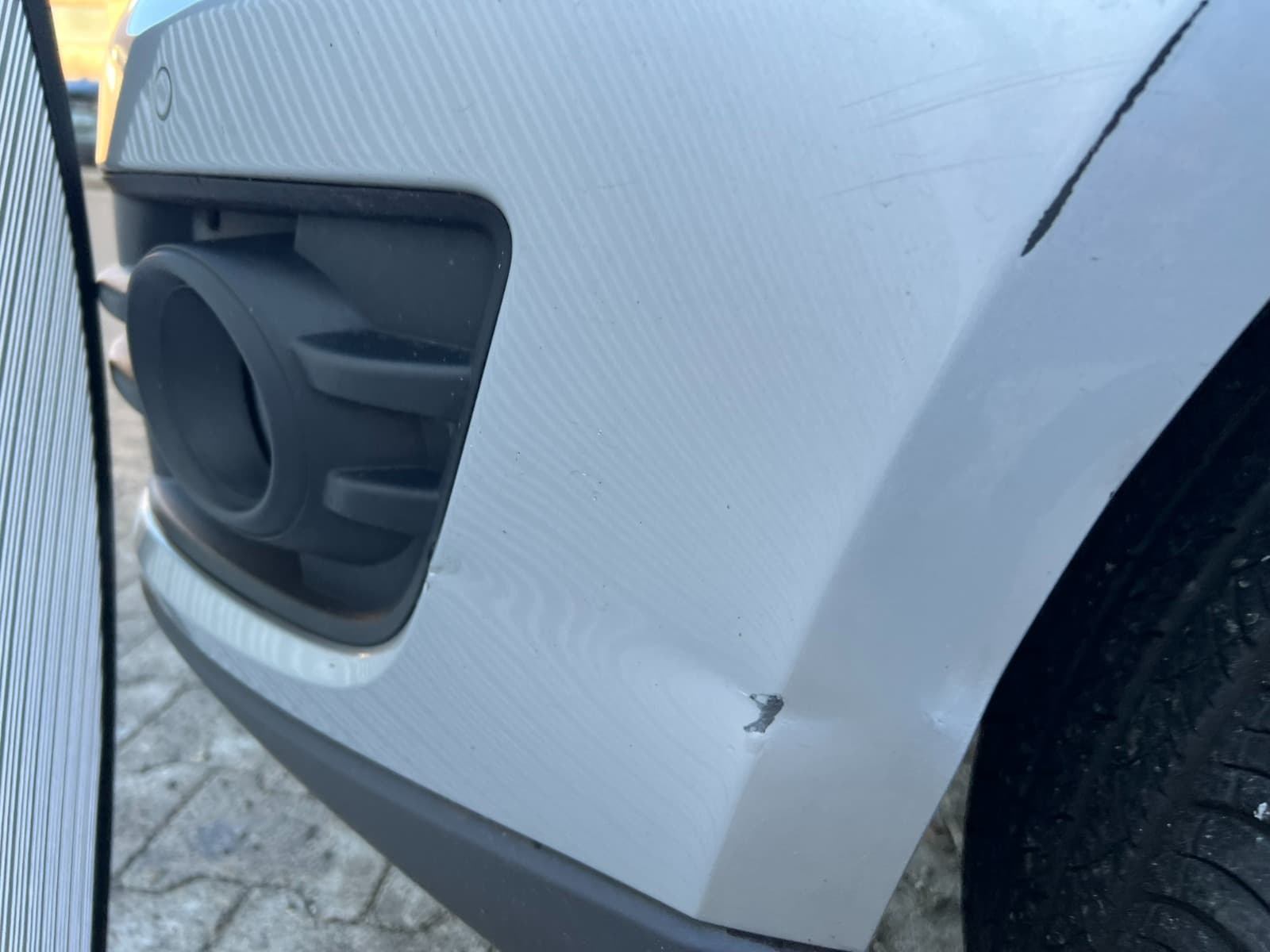Unfallschaden Stoßfänger - Bild 1